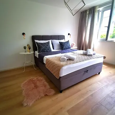 Center Bravos * Makarska