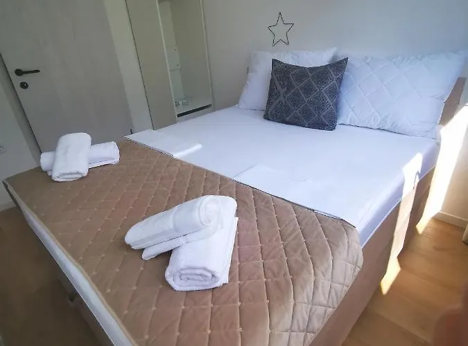 Center Bravos Макарська