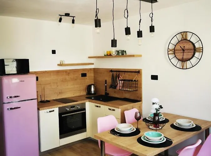 Center Bravos Макарська